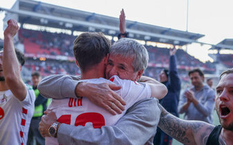 Foto: Fakten: 1. FCN vs. 1. FC Köln 1:2 – So lief das Funkel-Comeback 