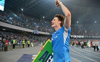 Foto: Meisterfinale: Neapel mit Rekord-Sprung zum Titel