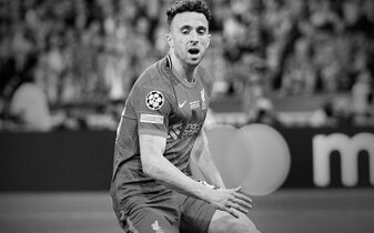 Foto: Tote Fußballstars: Trikotnummern, die nie mehr vergeben werden