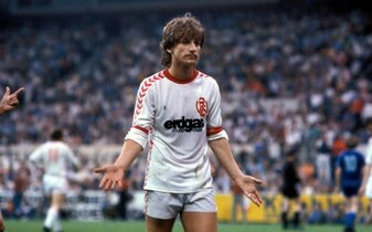 Foto: Frank Mill tot – Wer waren die Stürmerstars von Rot-Weiß Essen?