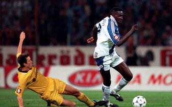 Foto: Vor 25 Jahren: Rot-Orgie in Rostock!