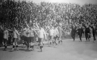 Foto: Vor 100 Jahren: Uruguays Triumph in Paris