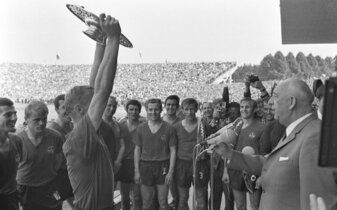 Foto: Welche Dekade sah die meisten Bundesliga Meister?