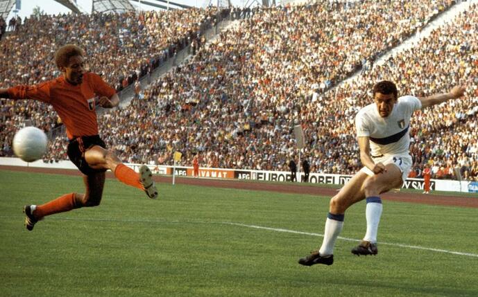 FußballIdol Luigi Riva tot Seine Rekorde Fussballdaten