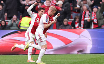 niederlande-de-klassieker-ajax-amsterdam-2-0-feyenoord-rotterdam-davy-klaassen niederlande-de-klassieker-ajax-amsterdam-2-0-feyenoord-rotterdam-davy-klaassen