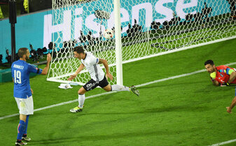 Foto: Erst Testspielgegner, dann Turnier-Gegner – Wann gab es das?