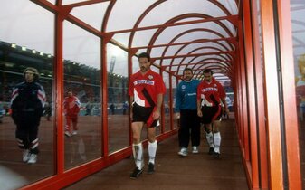 Foto: 31 Jahre Frankfurt-Absturz: Von „Bye, bye, Bayern“ zu den „Deppen der Nation“