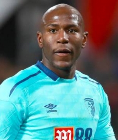 Foto von Benik Afobe