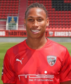 Foto von Caniggia Elva (Caniggia Ginola Elva)