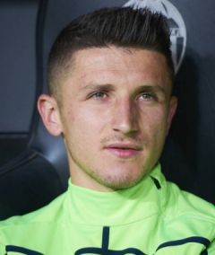 Foto von Enis Bardhi