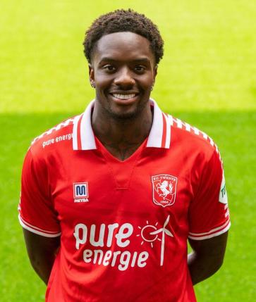 Foto von Queensy Menig