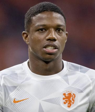 Foto von Tyrell Malacia