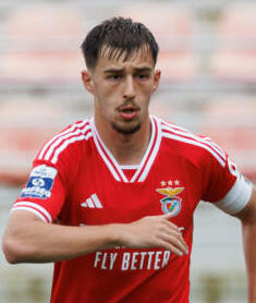 Profilbild: Adrian Bajrami
