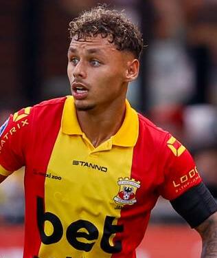 Foto von Dean James (Dean Ruben James)