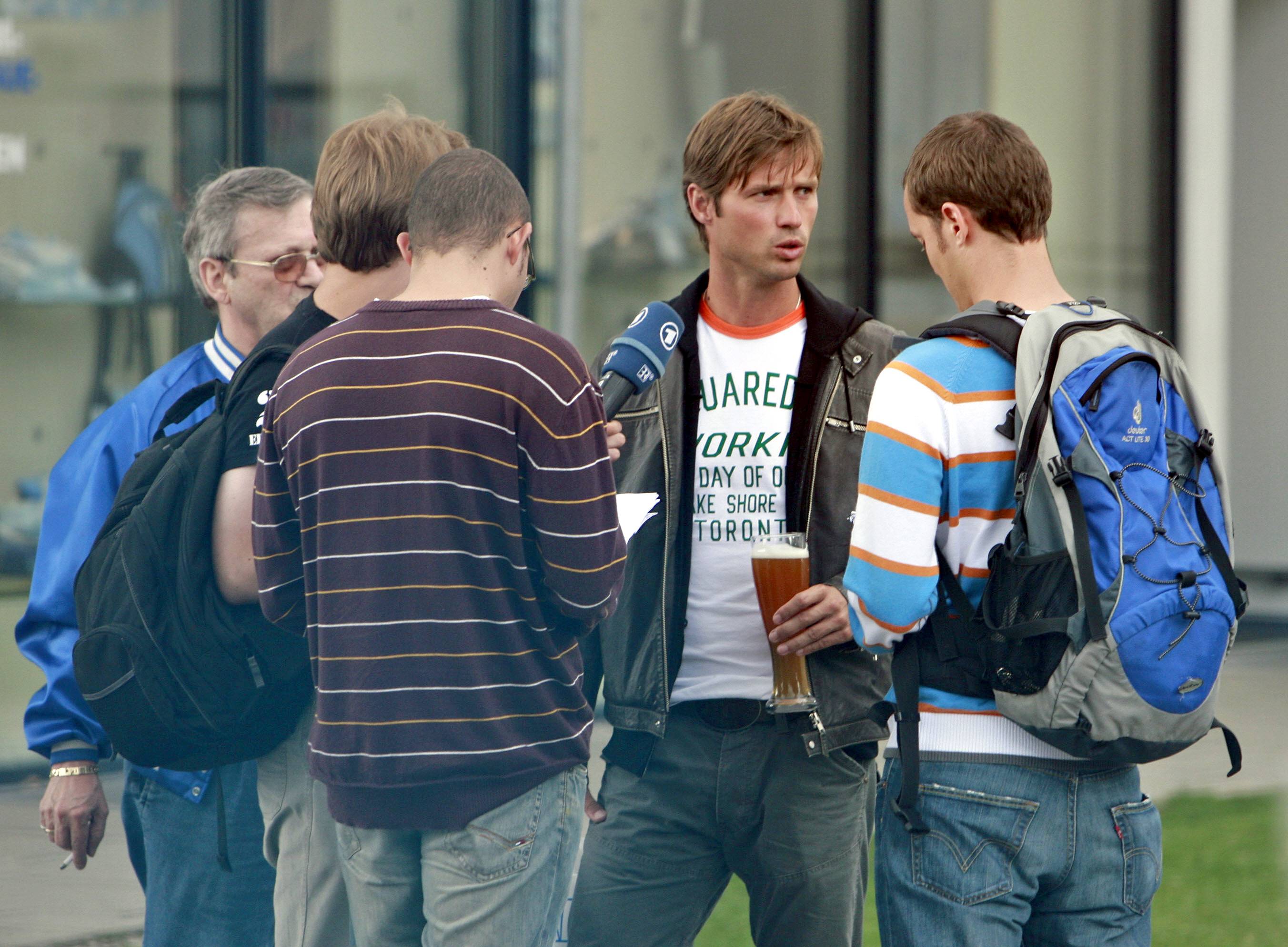 Bayern Münchens Trainer Erich Ribbeck über Nachwuchsspieler Harald Cerny.