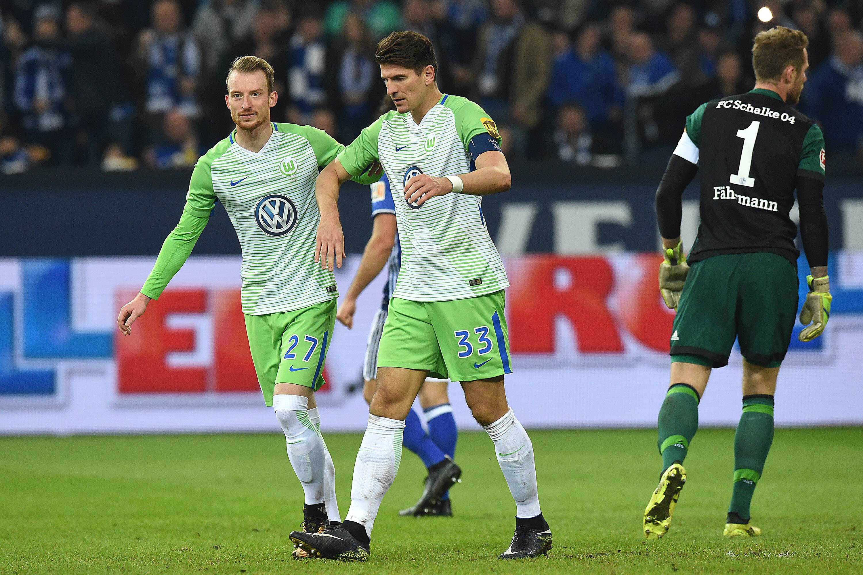 Karlsruhes Trainer Edmund ,,Ede" Becker über Mario Gomez vom VfB Stuttgart.