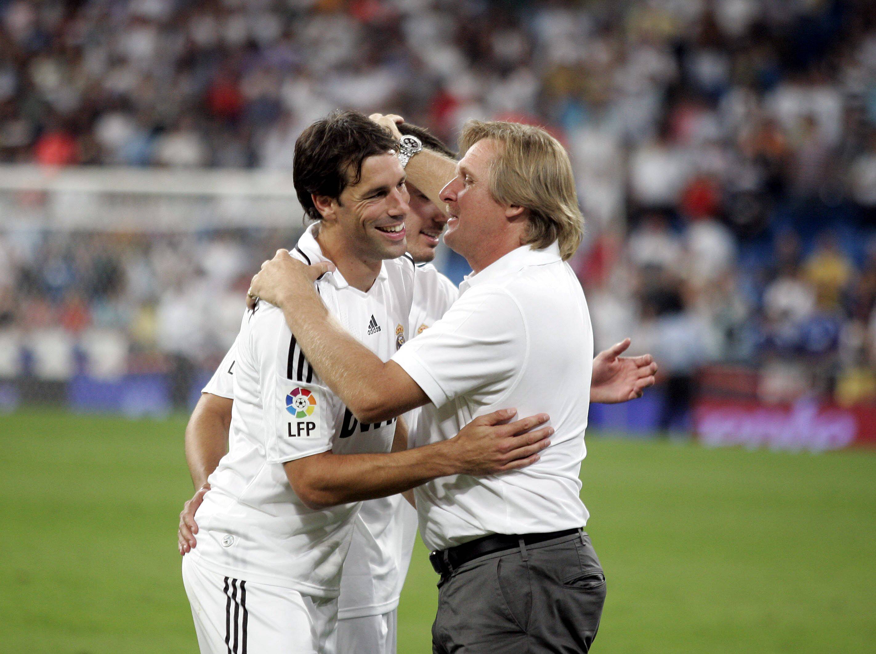 Ruud van Nistelrooy, HSV, will Vorstandschef Bernd Hoffmann privat sprechen...