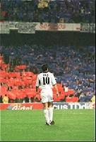 Seine zwei Tore reichten nicht zum Sieg für Real Madrid: Luis Figo
