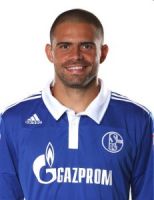 Durchsetzungsstark: Schalkes zweifacher Torschütze Edu
