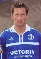 Sein Vorlage zum 1:0 ebnete den Schalker Erfolg: Nico van Kerckhoven